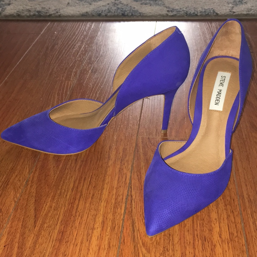 Royal blue pumps. Brand new!!